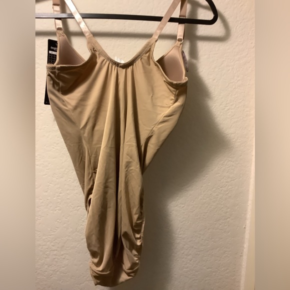 Bodysuit NWT - Picture 3 of 4